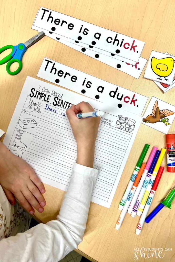     Simple sentence reading and writing activity with picture prompts for hands on reading activities and beginning readers.